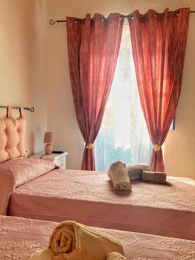 Bnb Le Janas Bed & Breakfast Càbras Екстериор снимка