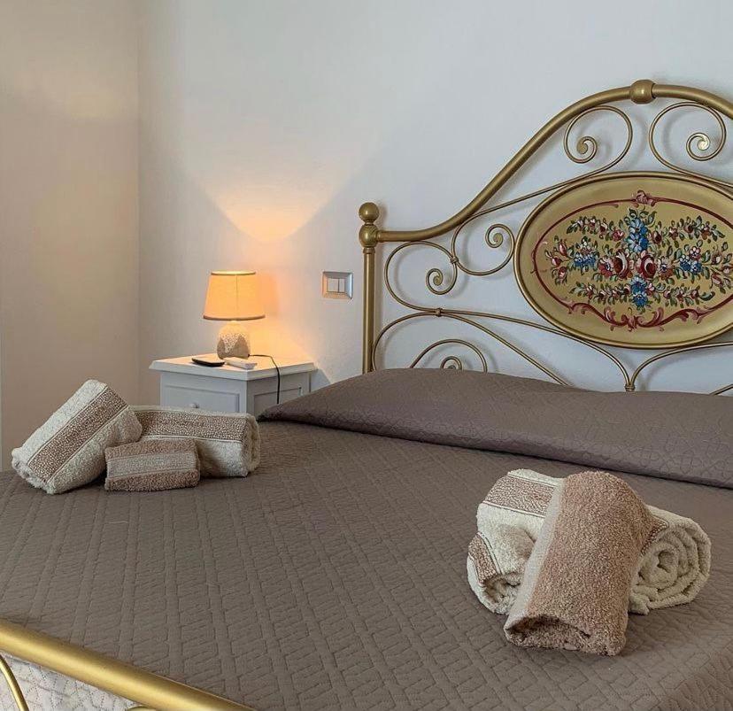 Bnb Le Janas Bed & Breakfast Càbras Екстериор снимка